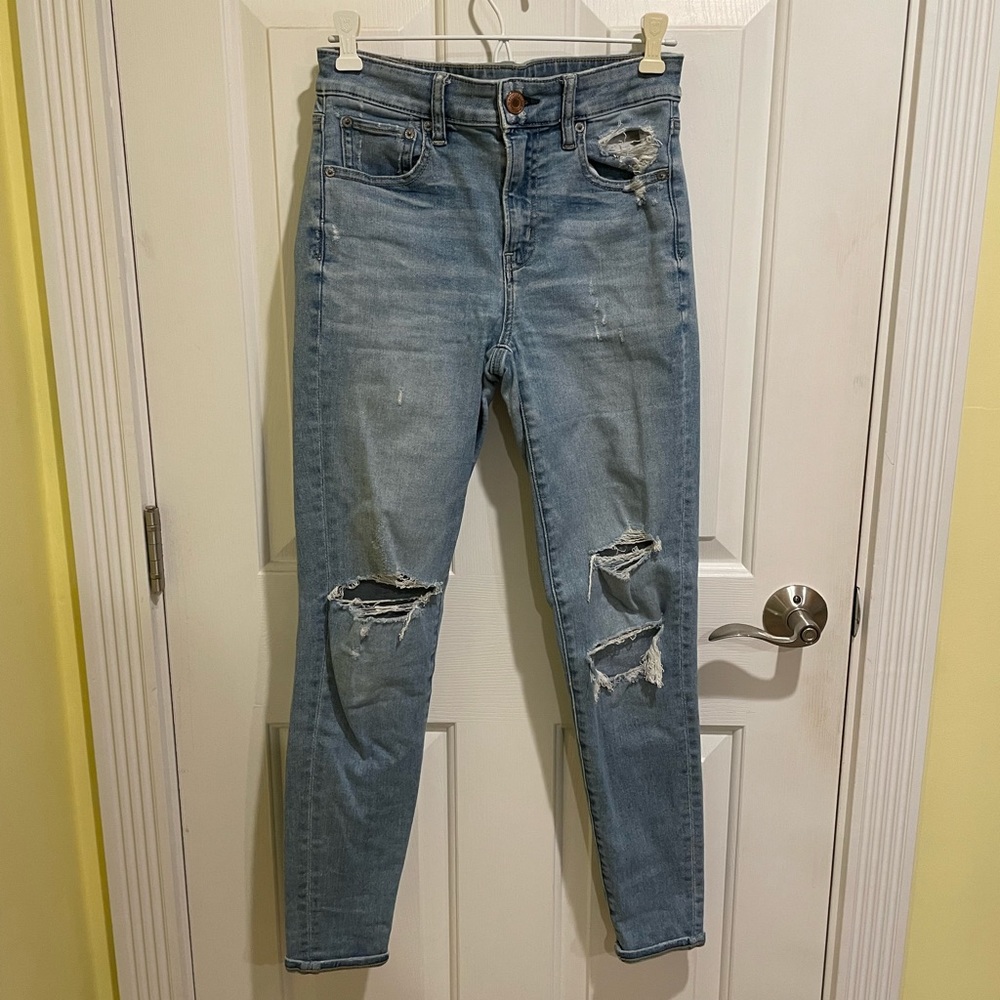 American eagle blue distressed skinny jeans